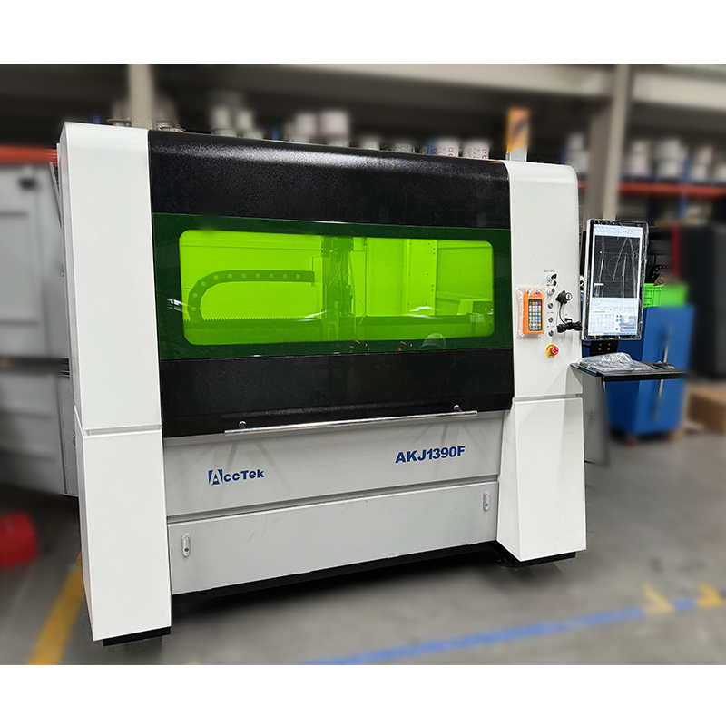 JINAN CNC Industrie Apparatuur - Industrial Laser Price recensie en prijs